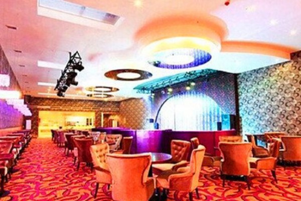 重庆小哥手艺了得,专业按摩养生秘籍大公开 重庆小哥手艺了得,专业按摩养生秘籍大公开